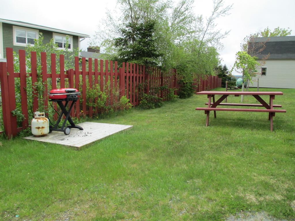 Comerford'S Ocean View Suites Holyrood Bagian luar foto