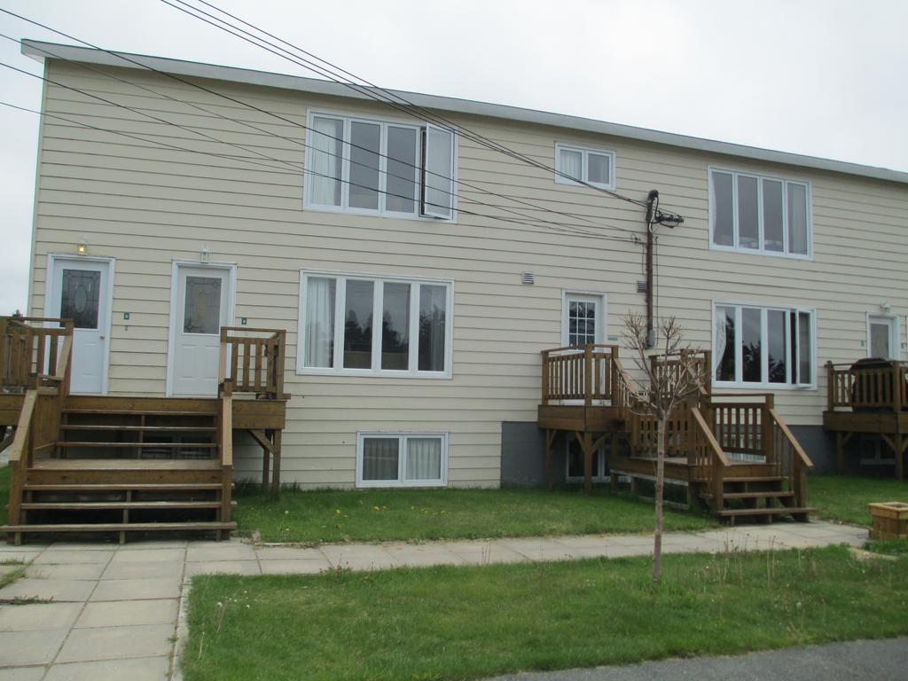 Comerford'S Ocean View Suites Holyrood Bagian luar foto