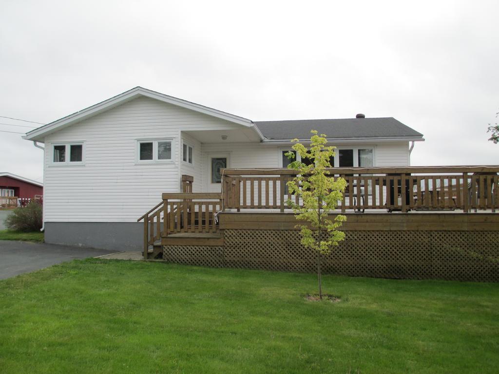 Comerford'S Ocean View Suites Holyrood Bagian luar foto