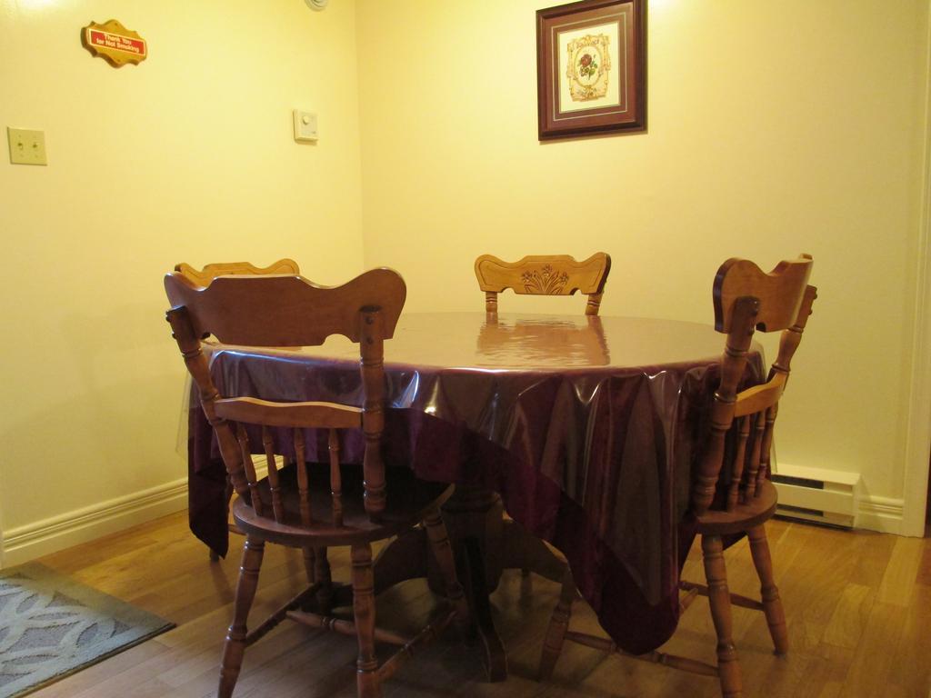 Comerford'S Ocean View Suites Holyrood Bagian luar foto