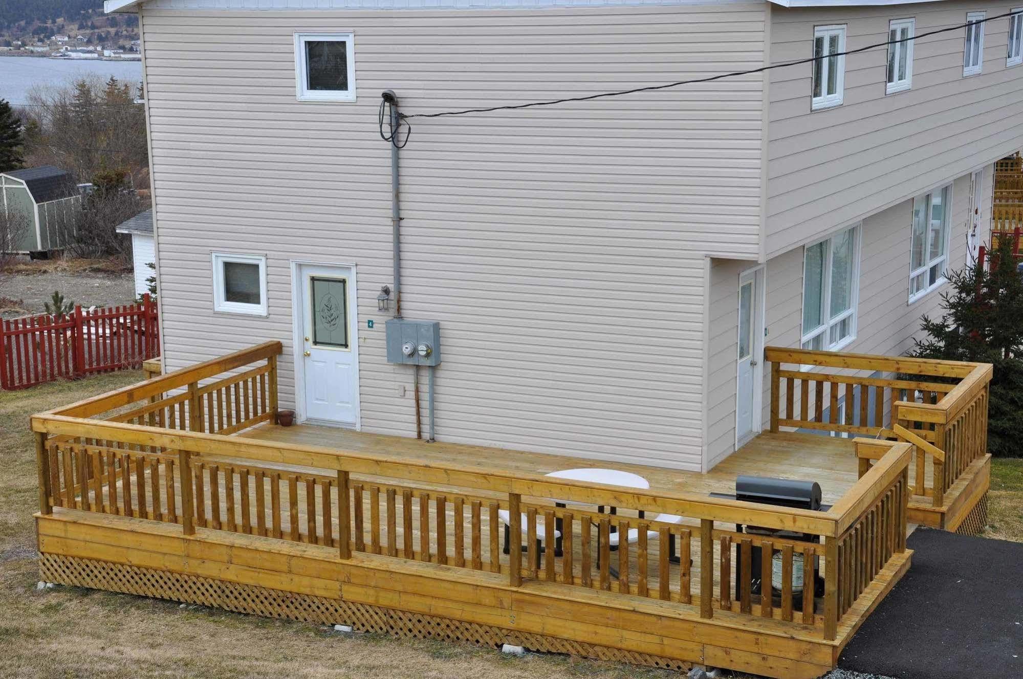 Comerford'S Ocean View Suites Holyrood Bagian luar foto